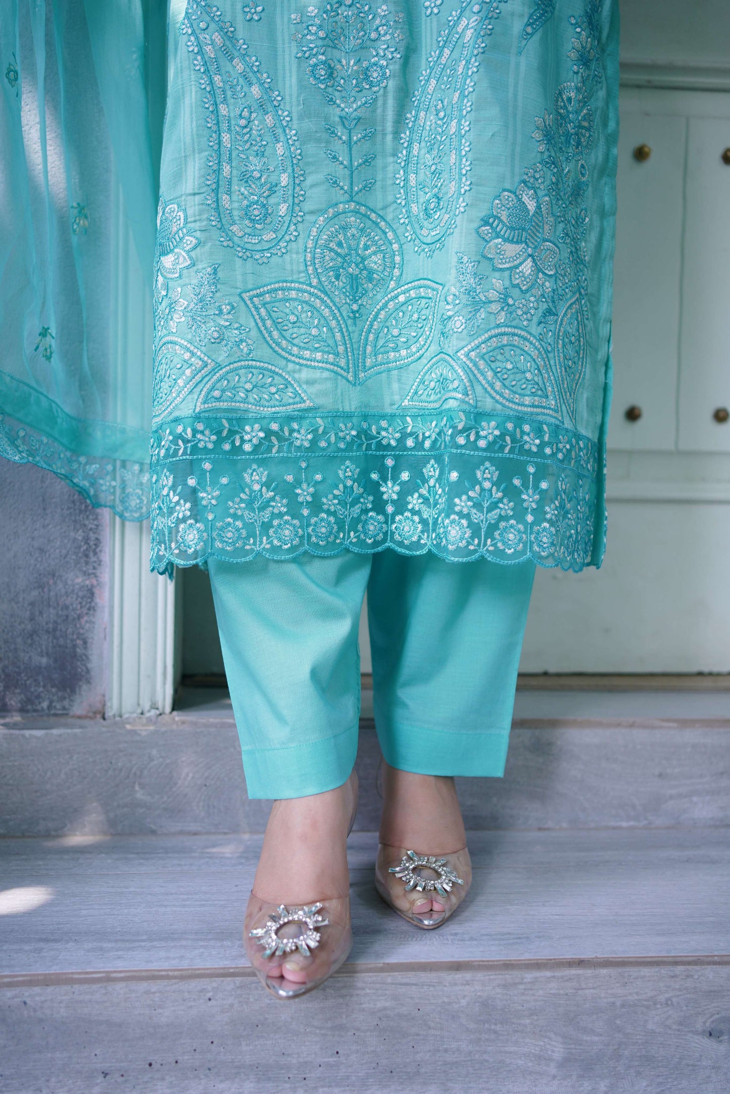 Firozah – Turquoise Embroidered Lawn Three-Piece Suit