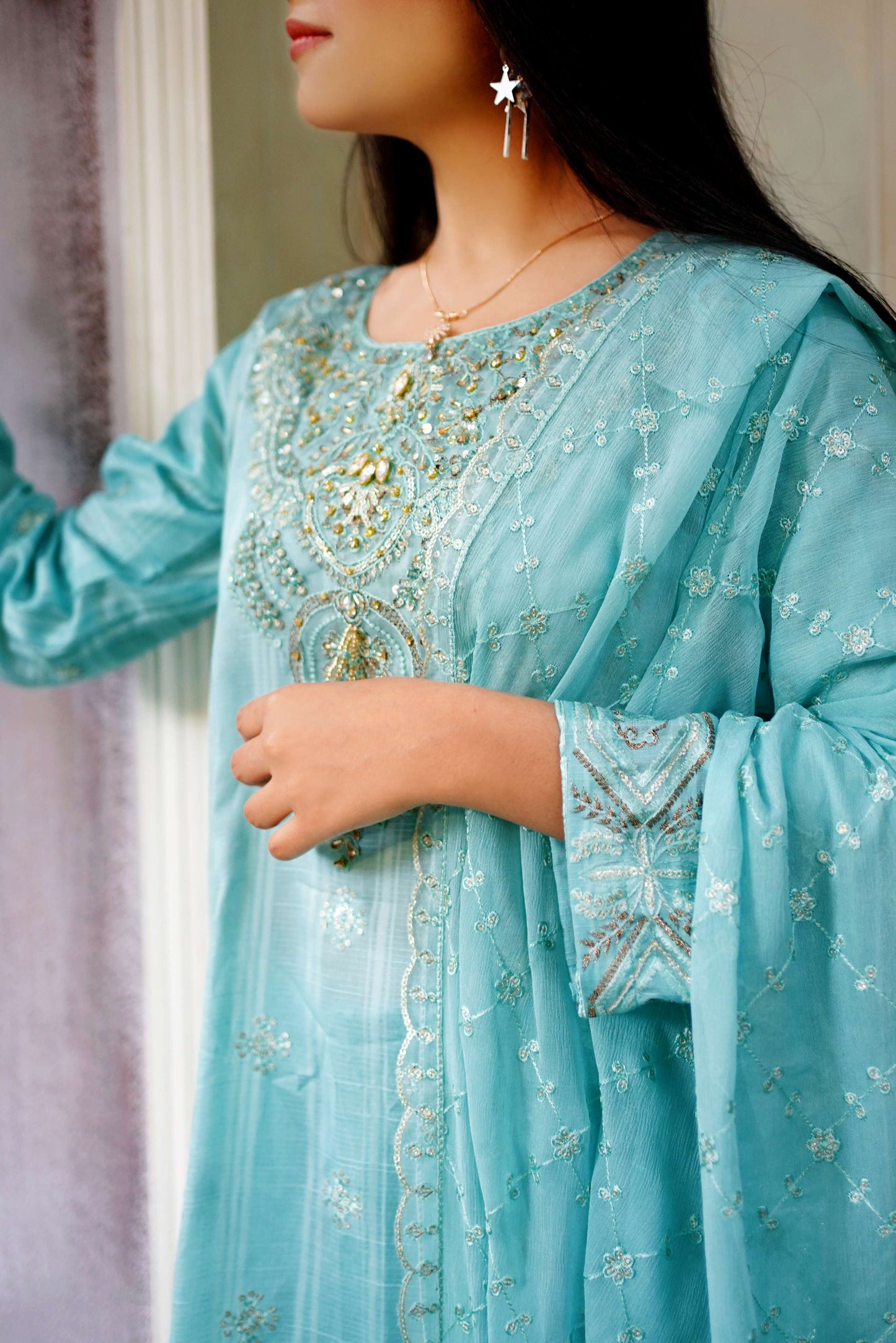 Saahil – Sea Green Embroidered Lawn Three-Piece Suit