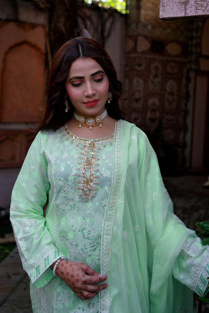 Bahaar – Pista Green Embroidered Lawn Three-Piece Suit