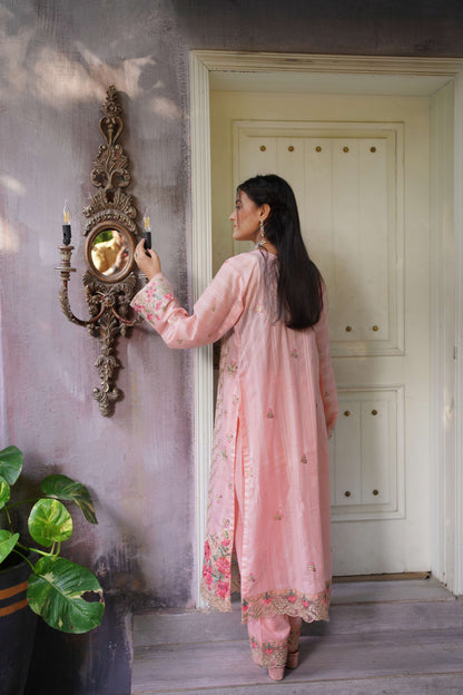Gulaab – Rose Pink Embroidered Lawn Three-Piece Suit