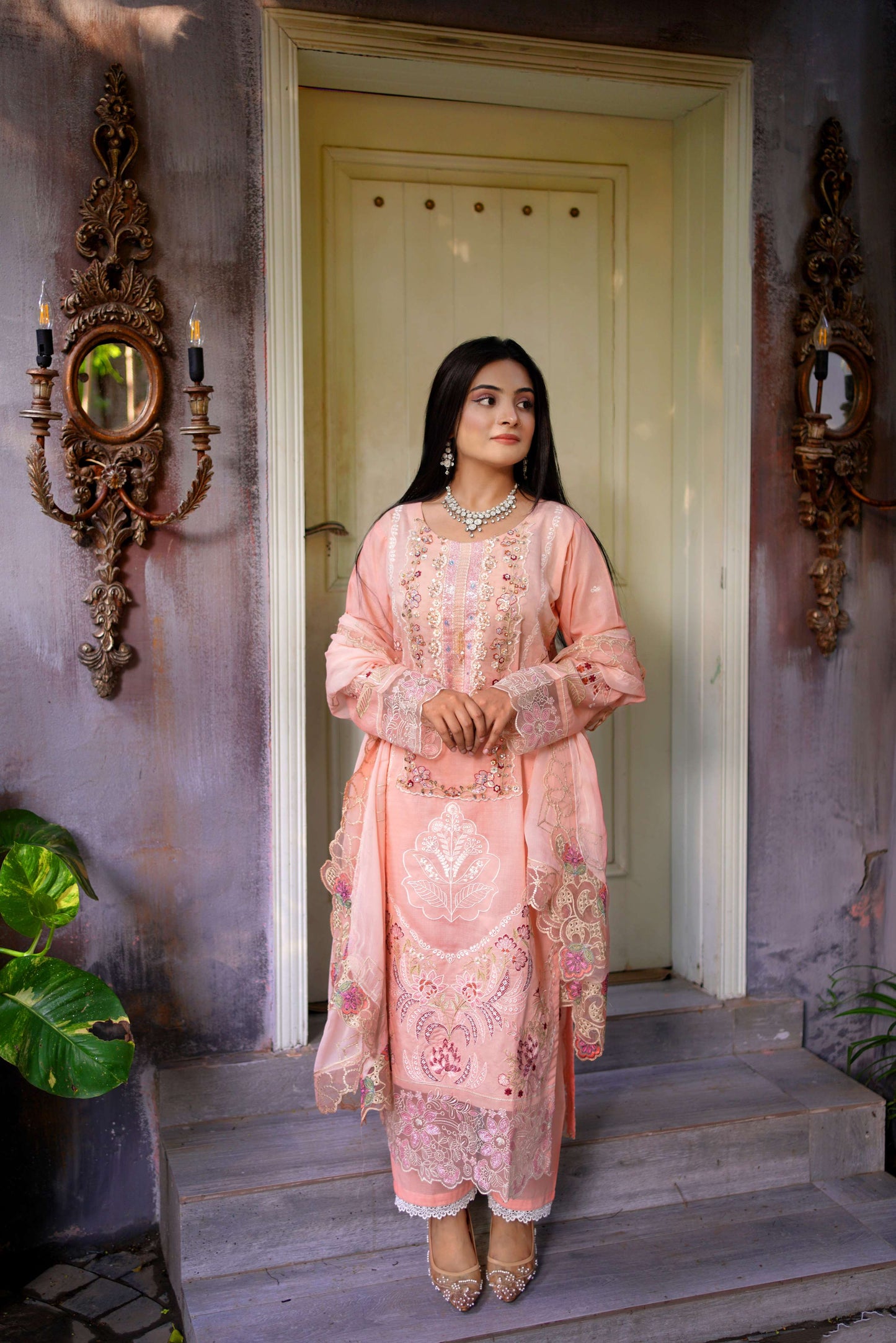 Gulfaam – Peach Embroidered Lawn Three-Piece Suit